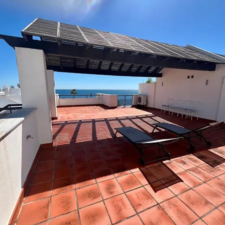 Beachfront Penthouse Luxury Apartamento