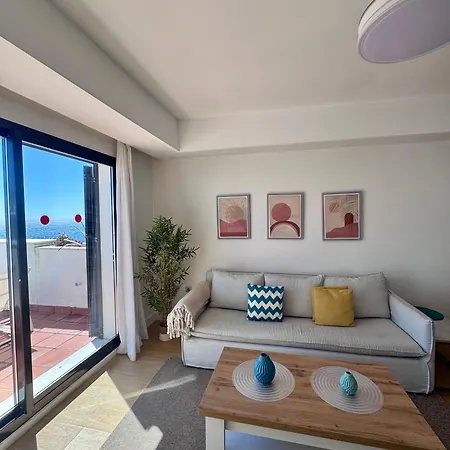 Beachfront Penthouse Luxury *