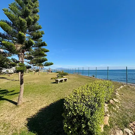 Beachfront Penthouse Luxury Apartment Bahia de Casares