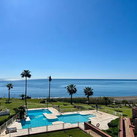 Beachfront Penthouse Luxury Apartment Bahia de Casares