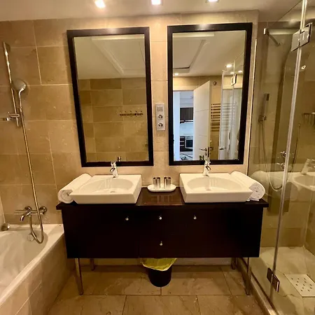 Beachfront Penthouse Luxury Apartment Bahia de Casares